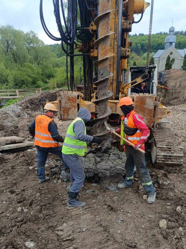 Тернопільська область буроін'єкційні палі 820мм
