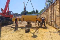 New construction of a multi-apartment residential building with integrated public-use premises and an underground parking facility at 227 Lychakivska Street, Lviv. Installation of a sheet-pile excavation enclosure using Ø420–620 mm bored injection piles and Ø360 mm displacement piles using CMC (Controlled Modulus Columns) technology, including pile load testing. Client: NOVA OSELIA Company LLC